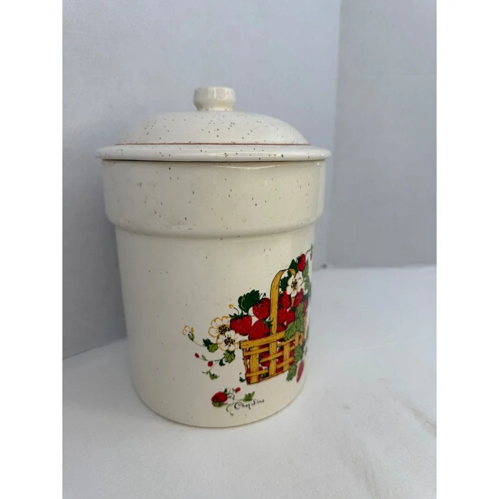 Vintage Cindy Sims Strawberry Basket Stoneware Canister Speckled Ceramic Jar Lid